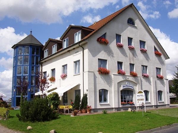 Hotel Christinenhof Garni - Bed & Breakfast Gadebusch Exteriör bild